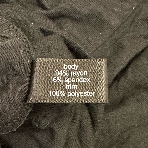 The Limited turtleneck sleeveless blouse size medium black ruffle front - Picture 6 of 6